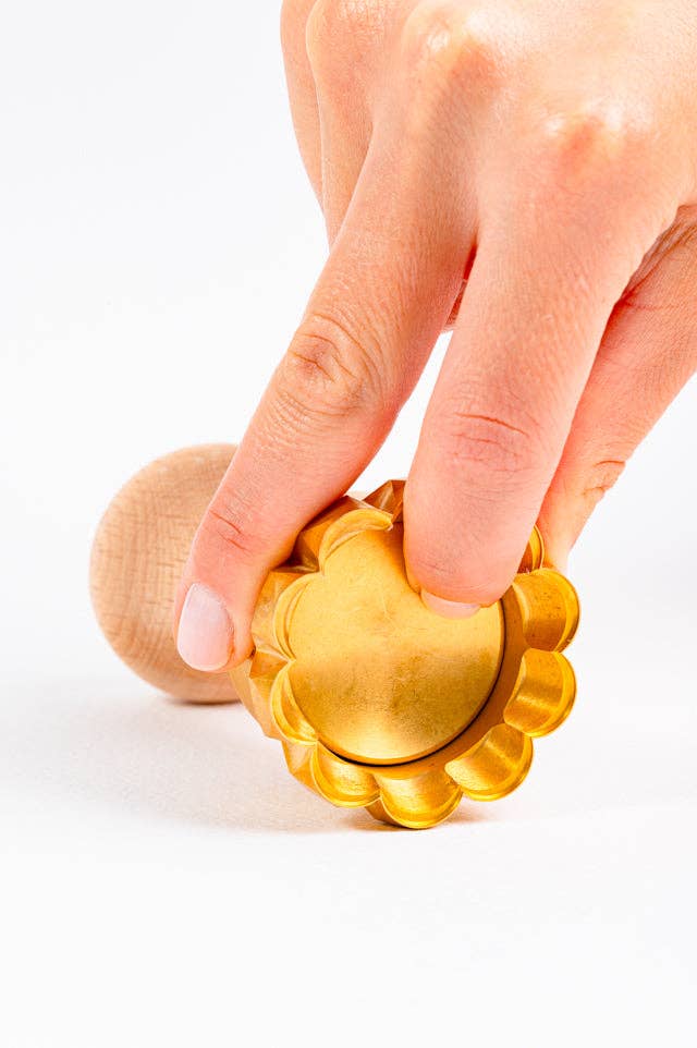 Round Flower Ravioli  Pasta Cutter, Stamp in brass