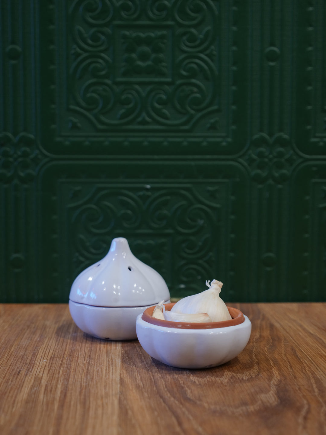 Ceramic Garlic Storage Pod